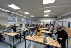 Projekt Hrací kostka ze dřeva: Děti sedmého ročníku zkoušejí své řemeslné dovednosti